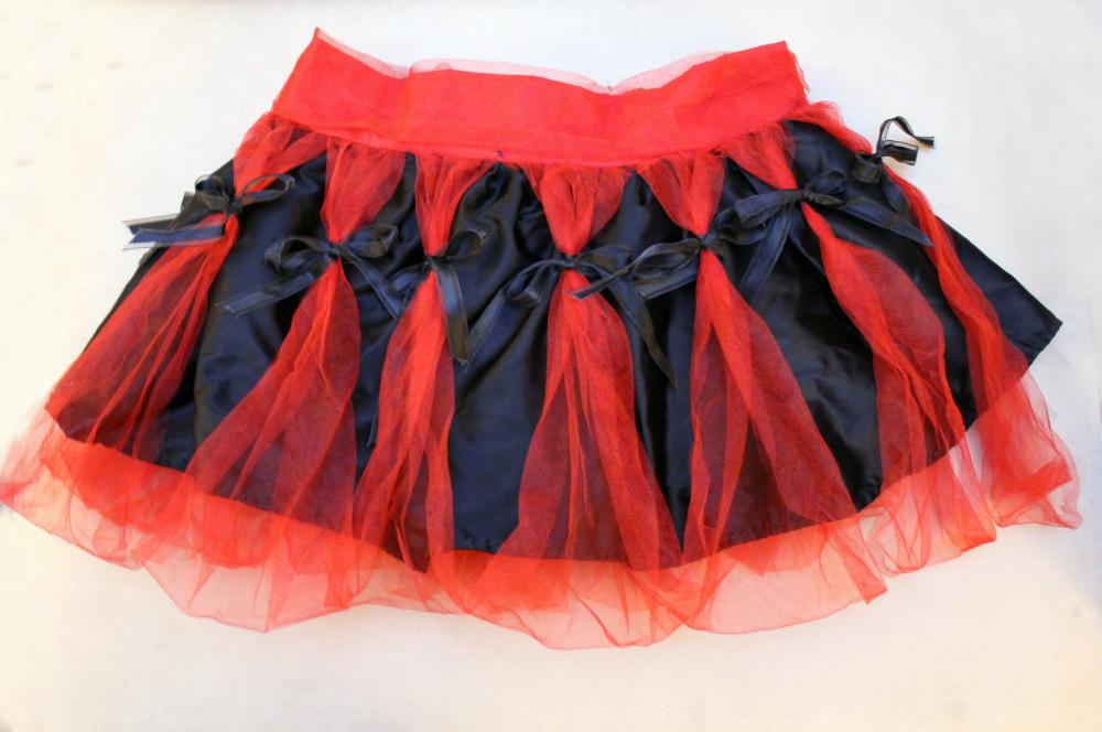 Alternative Cosplay Fashion Red Black Tutu Tulle Skirt With Satin Sheer Bows